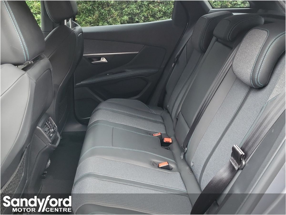 2021 Peugeot 3008 HYBRID2 PHEV 225bhp Allure €25,950