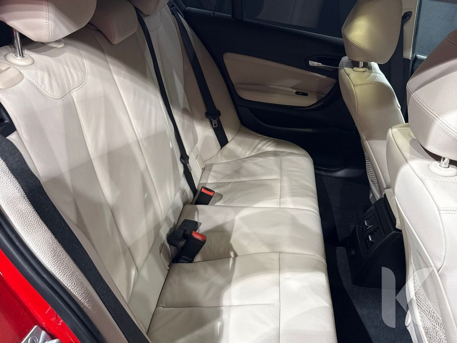 2019 BMW 1 Series 118I - BEIGE FULL LEATHER - FACTORY ALLOYS - HEATED SEATS €19,950