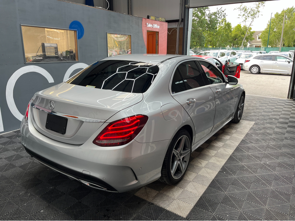 2018 Mercedes-Benz C Class Mercedes C-CLASS C220D / Heated Leather Seats / Reverse Camera / Adaptive Cruise & More €29,950