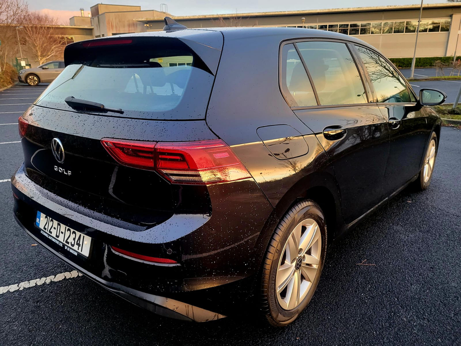2021 Volkswagen Golf  €14,999