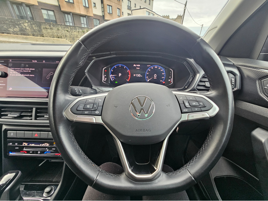 2023 Volkswagen T-Cross LIFE 1.0 TSI D7F 110HP €23,950