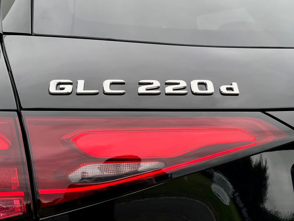 2025 Mercedes-Benz GLC Class GLC 220D AMG LINE 4Matic