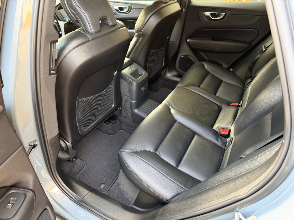 2023 Volvo XC60 ***SOLD***PLUS DARK T6 RECHARGE AWD//GREAT SPEC//LOVELY COLOUR COMBINATION//PANORAMIC ROOF//SIMI AND AA DEALER