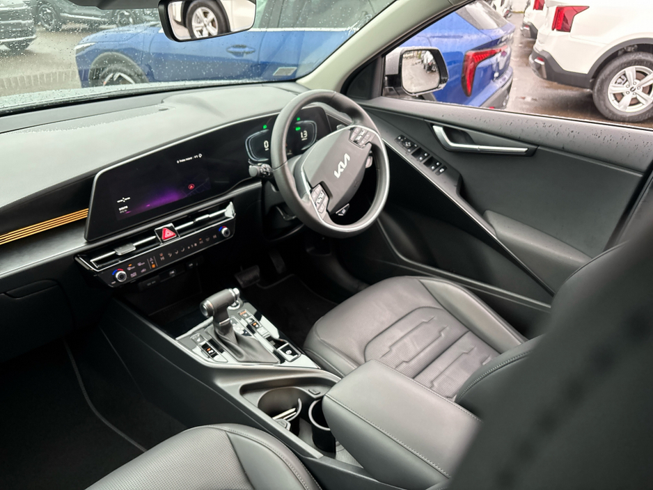 2025 Kia Niro HEV SEM €36,895