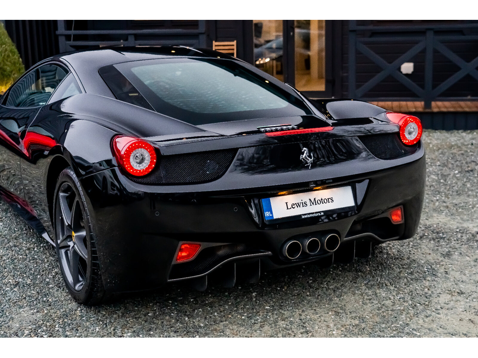 2013 Ferrari 458  €249,950