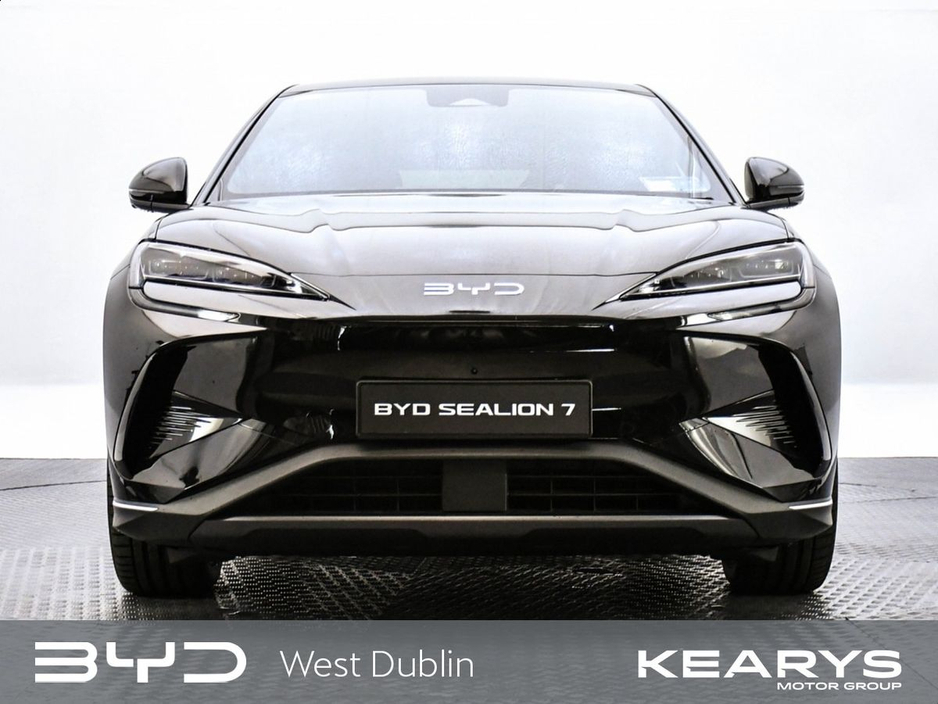 2026 BYD Sealion 7 Order your 261 Sealion 7 Comfort Black today!