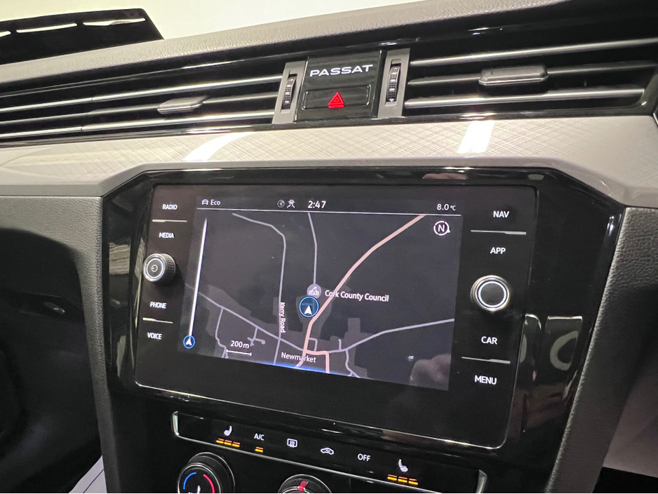 2020 Volkswagen Passat TDI SEL S-A 4DR AUTO €19,700