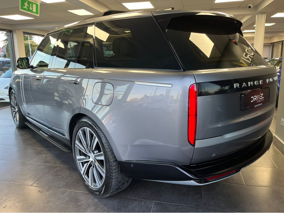 2025 Land Rover Range Rover P550 PHEV AUTOBIOGRAPHY €159,000