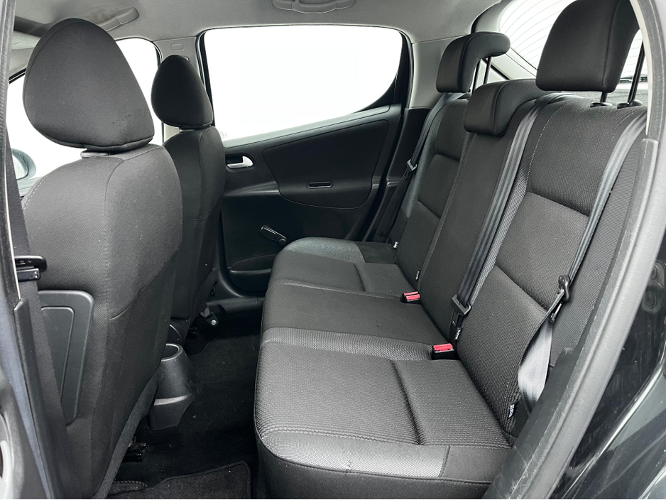 2011 Peugeot 207 1.4 SE 94 BHP LOW KM €2,900