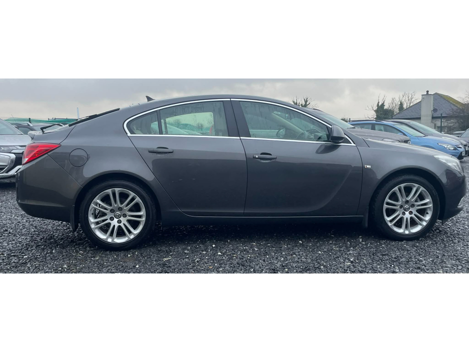 2011 Vauxhall Insignia 1.8 VVT-I EXCLUSIVE 138BHP LOW KM €3,450
