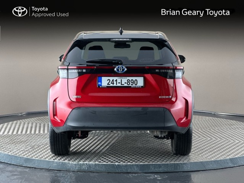 2024 Toyota Yaris Cross SOL Hybrid Top of the range €31,950