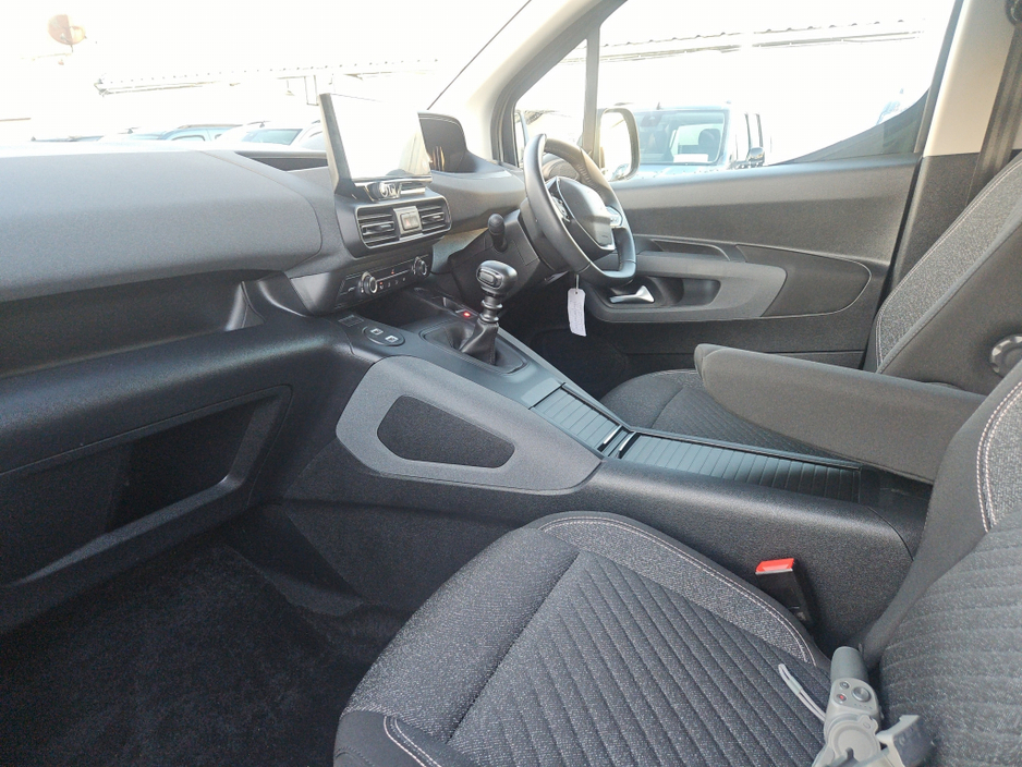 2024 Peugeot Rifter New Model Wheelchair Access €25,995