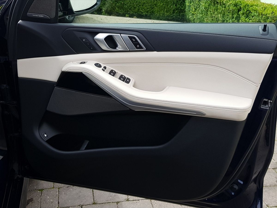 2021 BMW X5 xDrive45e M Sport €67,995