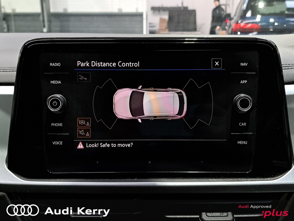 2023 Volkswagen T-Roc 2.0TDI 116HP LIFE €31,950