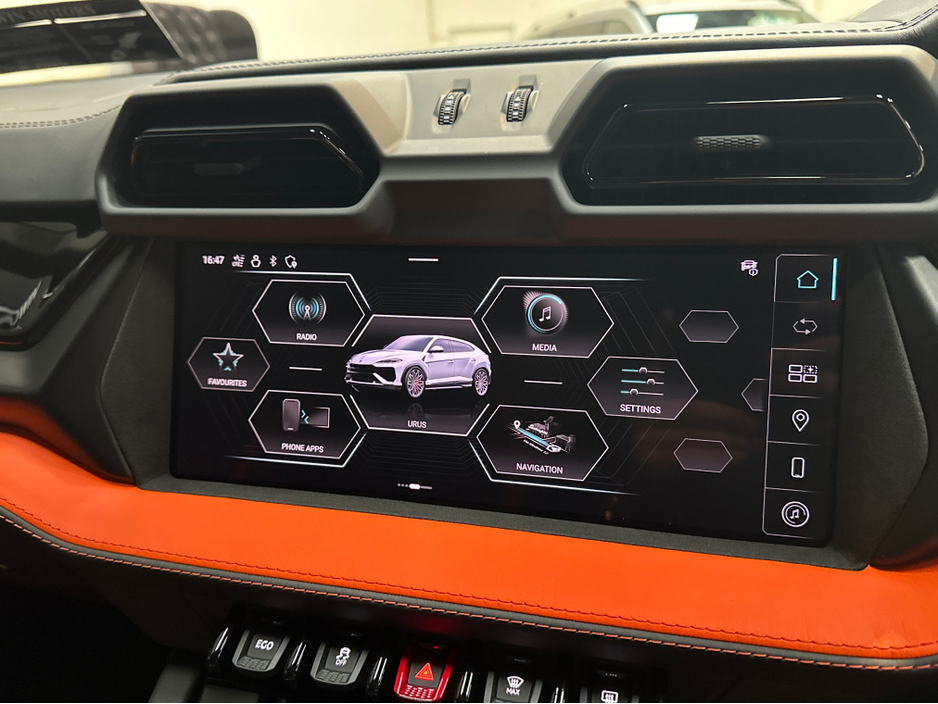 2025 Lamborghini Urus URUS S-E 4X4 V8 TWIN TURBO €359,950