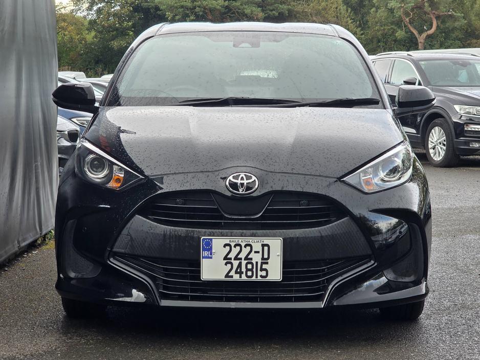 2022 Toyota Yaris  €17,950