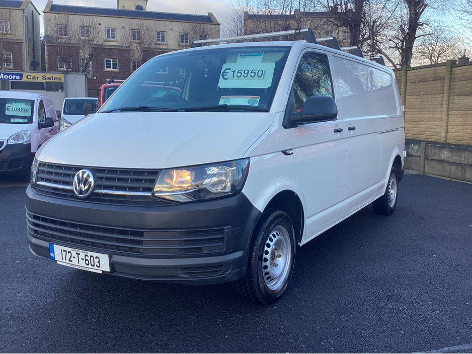 2017 Volkswagen Transporter ** ONLY 137KMS * CAMERA €15,950