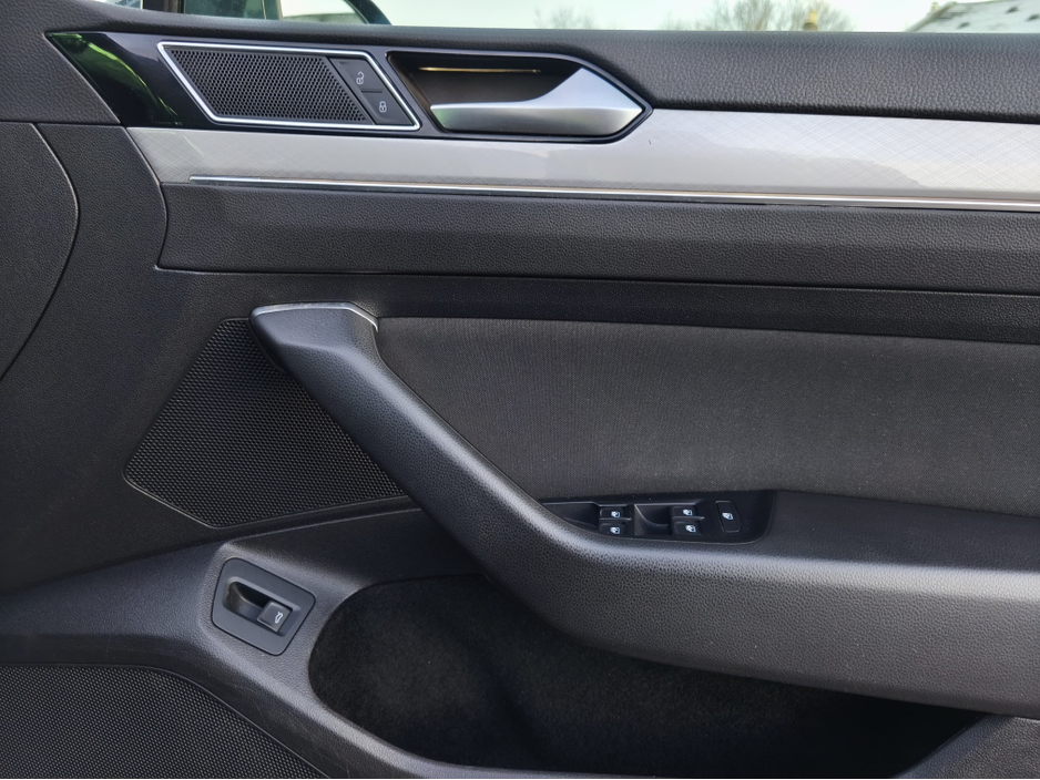 2021 Volkswagen Passat ESTATE BUS 2.0 TDI MANUAL 6SPEED FWD AA Approved 1 Year Warranty €19,950