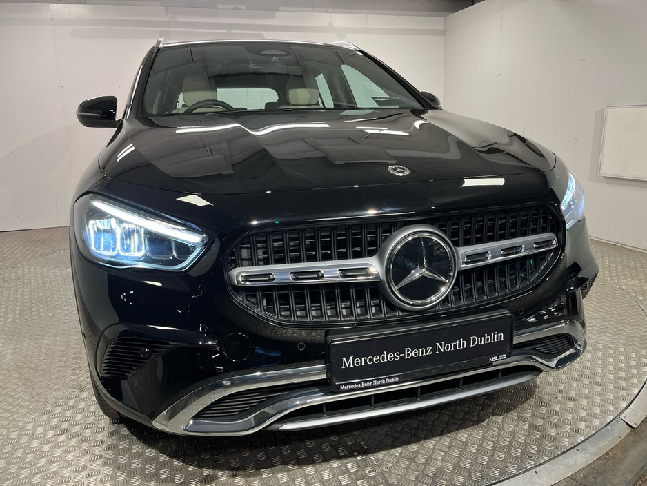 2026 Mercedes-Benz GLA Class 250e Progressive - 18 Inch Alloys - Reversing Camera - Ambient Lighting - Sat Nav - Climate Control - Heated Seats - Keyless Start - Apple CarPlay/Android Auto €64,367
