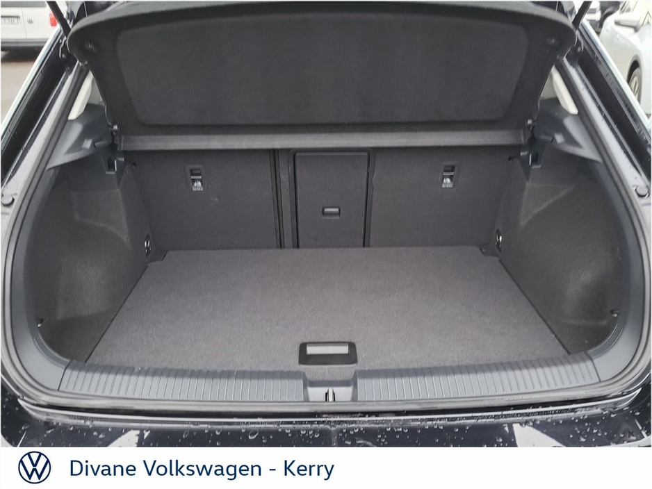 2024 Volkswagen T-Roc LIFE 2.0 TDI M6F 116 BHP €31,950