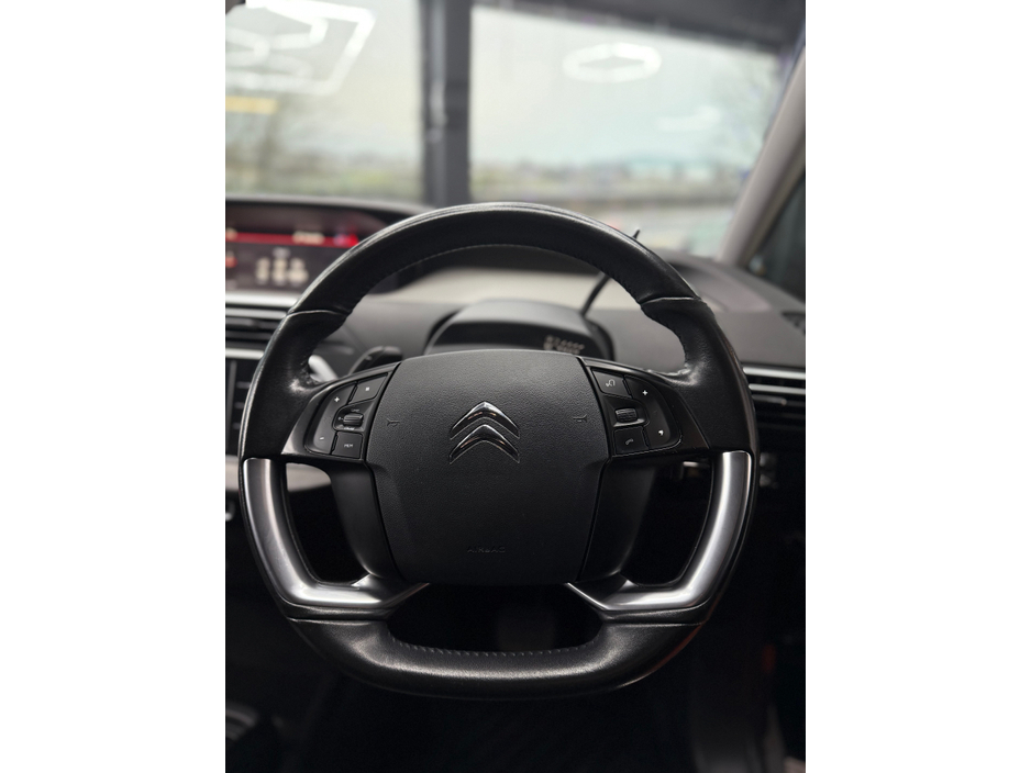 2018 Citroen Grand C4 Picasso FEEL BLUEHDI 120 EA EAT6 4DR AUTO €16,950