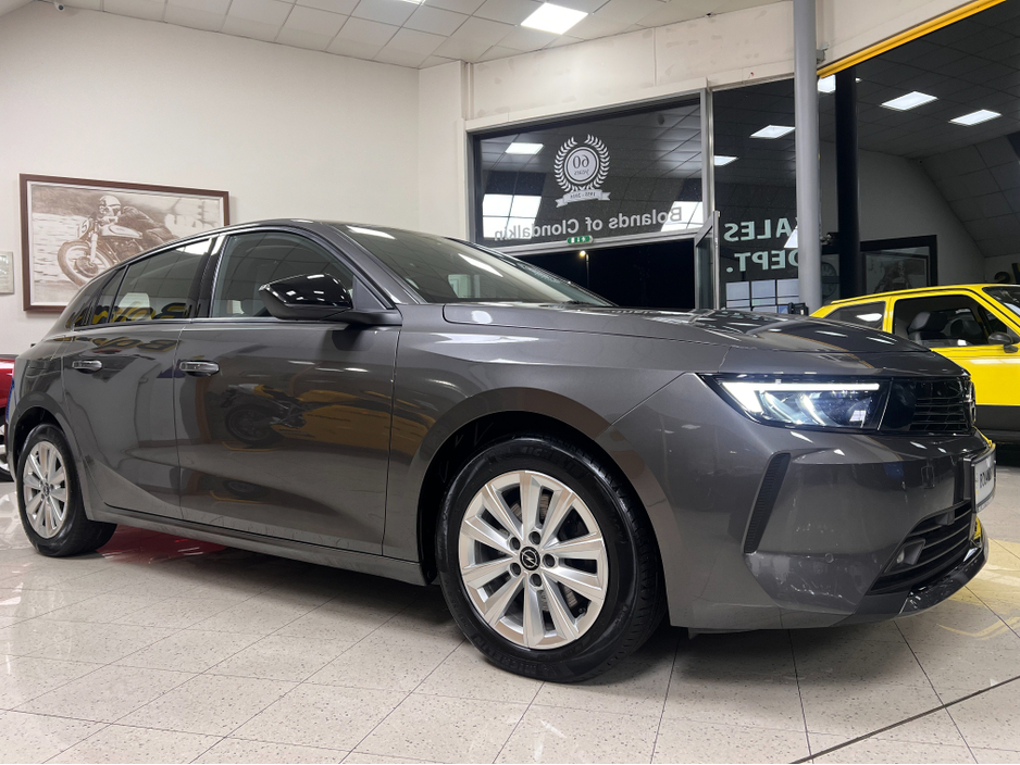 2024 Opel Astra AUTOMATIC DIESEL Best Value As New  **Finance Arranged/High Spec/Automatic www.bolands.ie Est.1955 €25,950