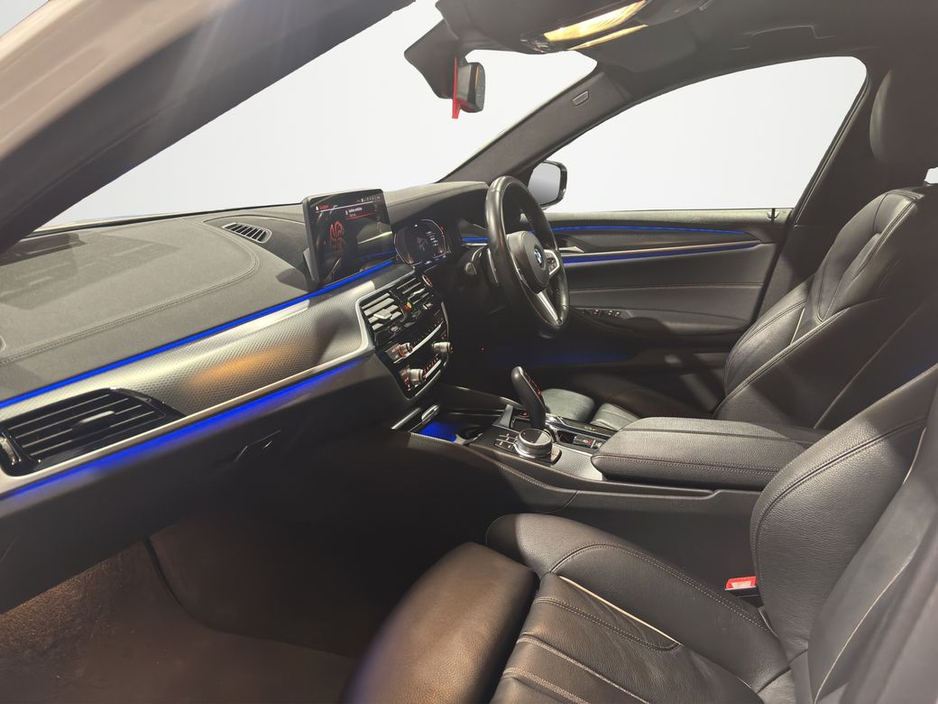 2022 BMW 5 Series “xDrive traction. M Sport attitude.” €45,888