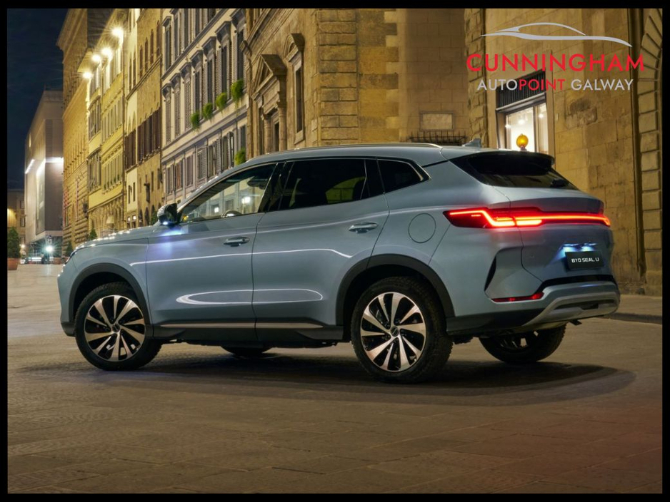 2025 BYD Seal U DM-i Comfort 26.6kWh *125km EV Range* €43,995