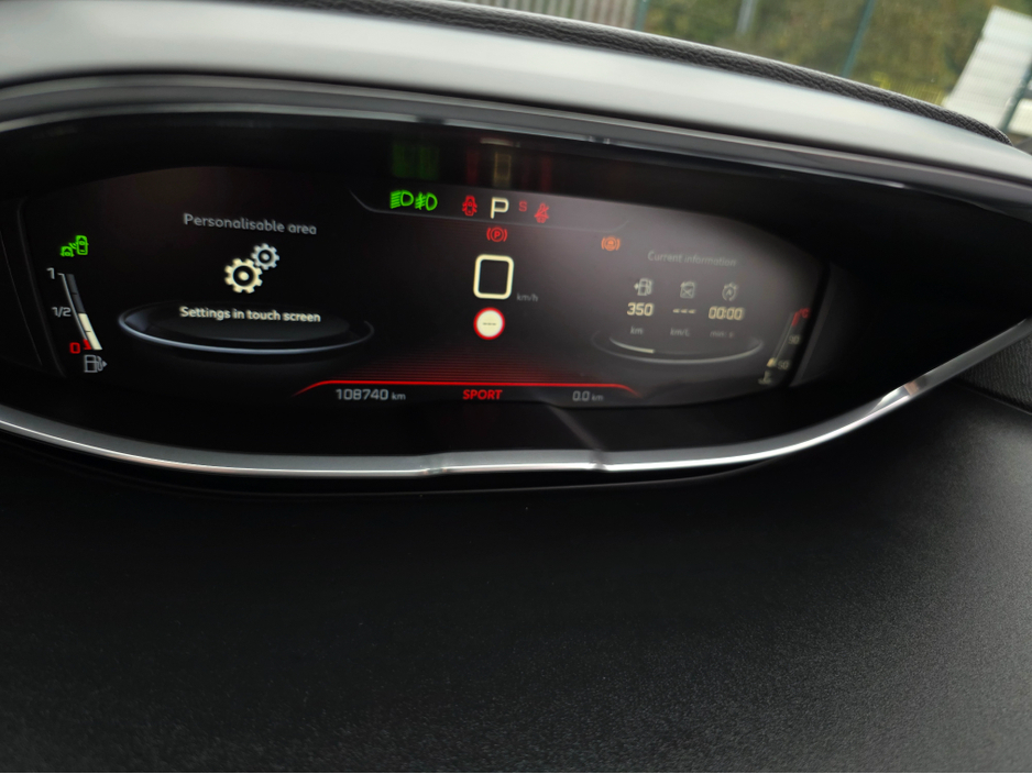 2018 Peugeot 5008 ( 182 REG ) GT LINE 7 SEATER  - DIGITAL DASH - CAMERA - ALLOYS -   CARPLAY ANDROID AUTO EU RADIO  PEARL WHITE €26,500