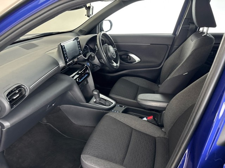 2023 Toyota Yaris Cross HYBRID LUNA SPORT €27,950