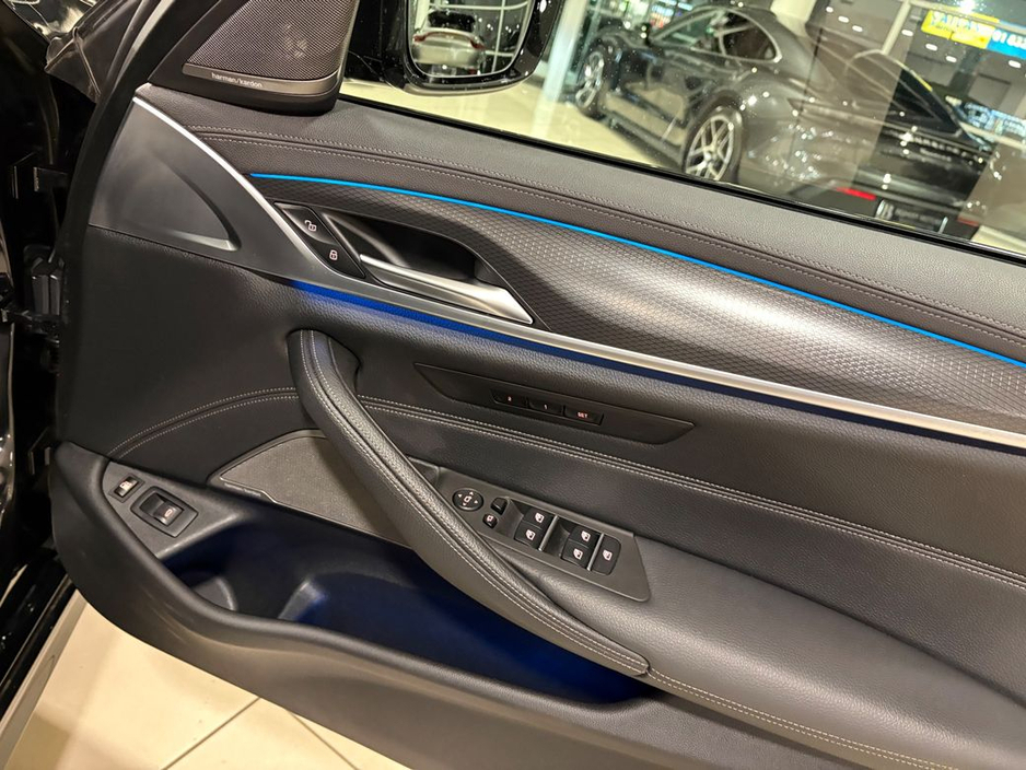 2022 BMW 5 Series 530e M-SPORT PRO TOURING=LOW MILES//HUGE SPEC=FULL SERVICE HISTORY=221 D REG=ONLY €140 ANNUAL ROAD TAX//TAILORED FINANCE PACKAGES AVAILABLE=TRADE INS €39,995