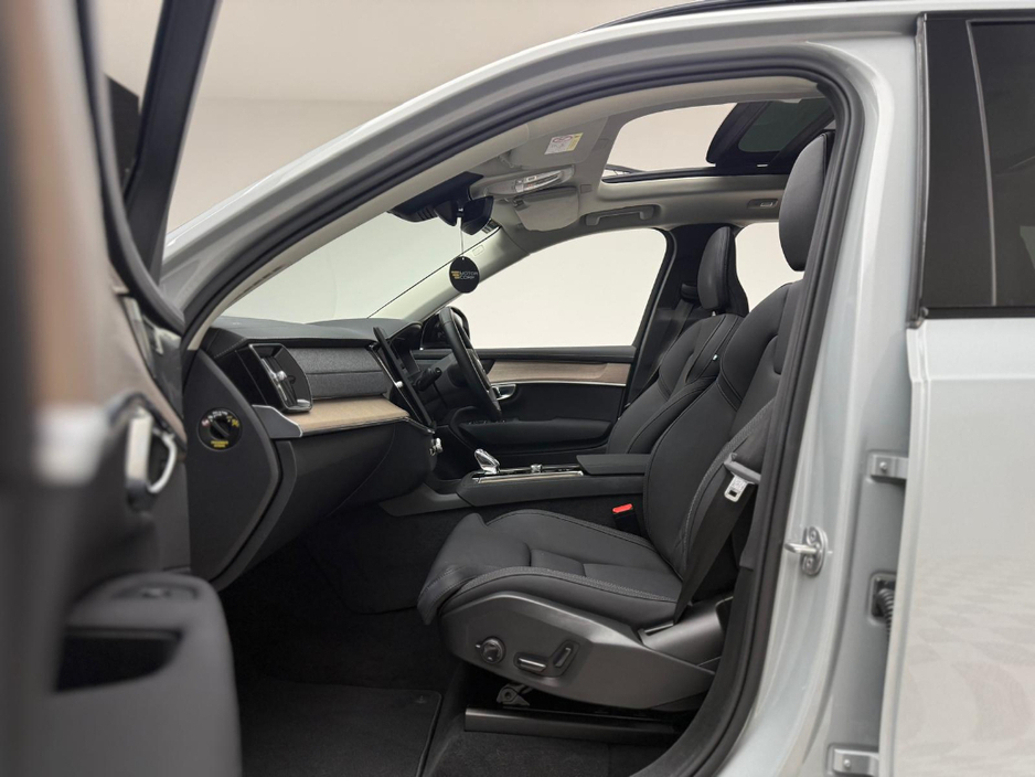 2025 Volvo XC90 PLUS T8 PHEV AWD AUTO *7 SEATER* €82,990