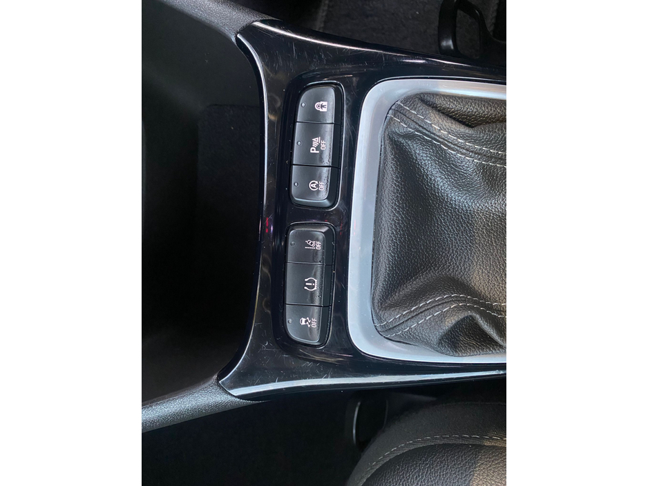 2022 Opel Crossland X SPORT 1.2 83PS-PET-5SP 5DR €14,950