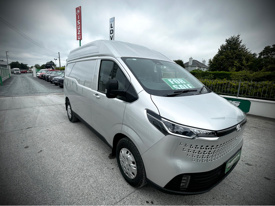 2026 Maxus Deliver 7 SILVER METALLIC HIGH ROOF IN STOCK