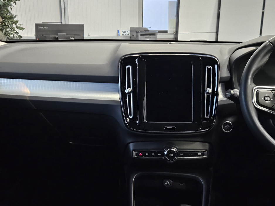 2021 Volvo XC40 PHEV T4 (197hp) Insciption FWD €25,950