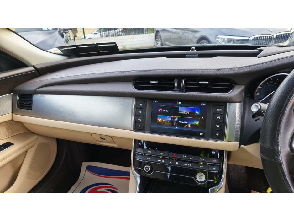 2016 Jaguar XF 2.0 D RWD PRESTIGE AUTO AA Approved 1 Year Warranty €14,950