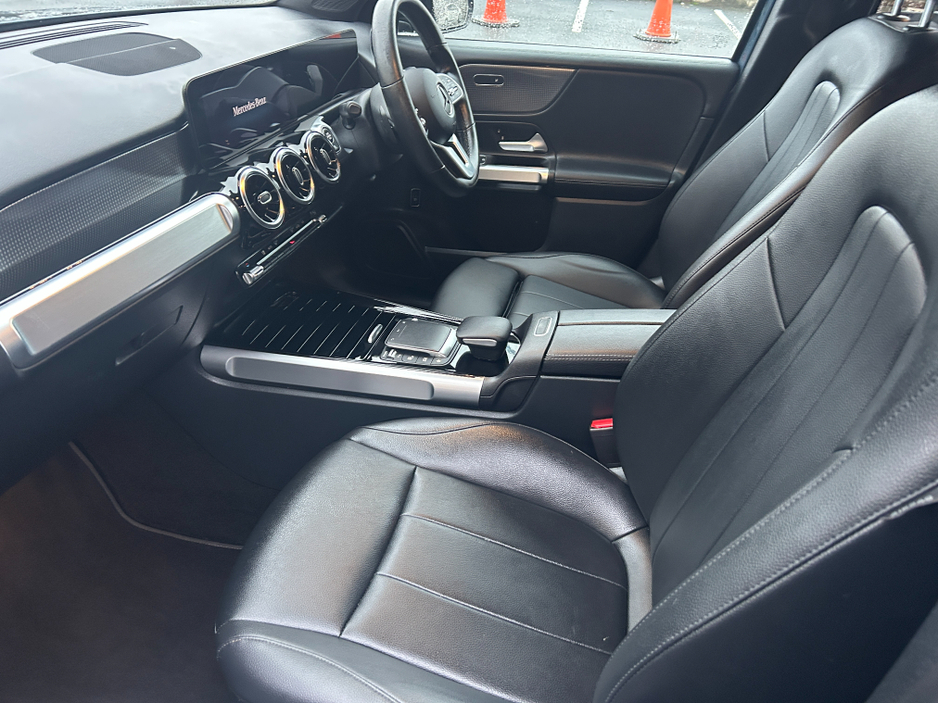 2023 Mercedes-Benz GLB 200 AUTO//7 SEATER//ONLY 53K//I OWNER ORIGINAL IRISH CAR WITH FULL HISTORY///STUNNING UNMARKED BLACK PARCHMENT LEATHER///BEAUTIFULL CAR//ROAD TAX JUST270E €39,999