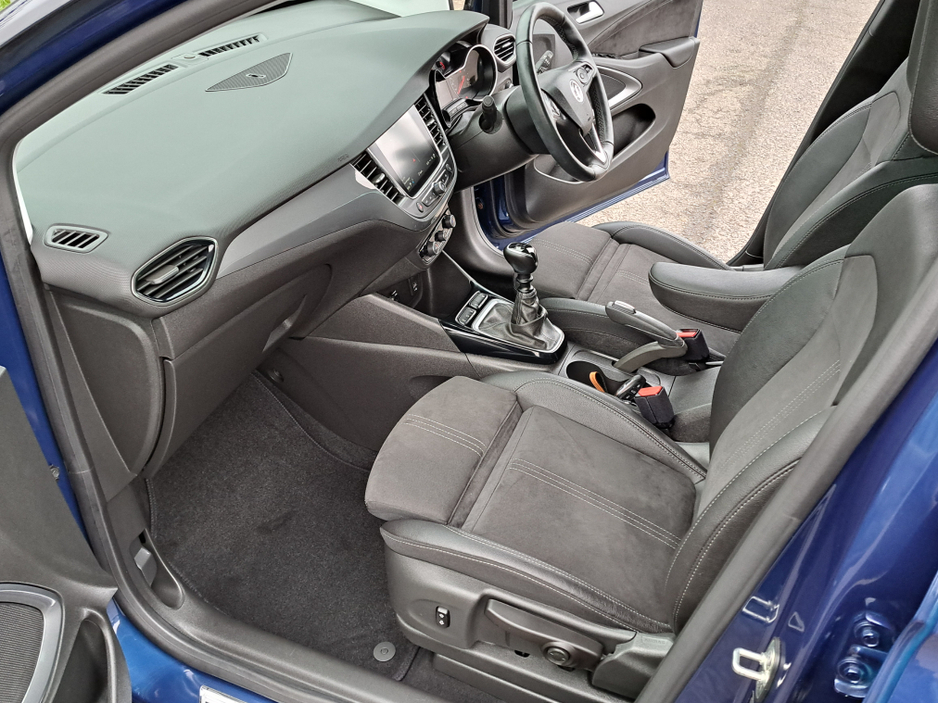 2022 Opel Crossland ULTIMATE 1.2TURBO 110BHP **LEATHER/SUEDE INTERIOR** €19,950