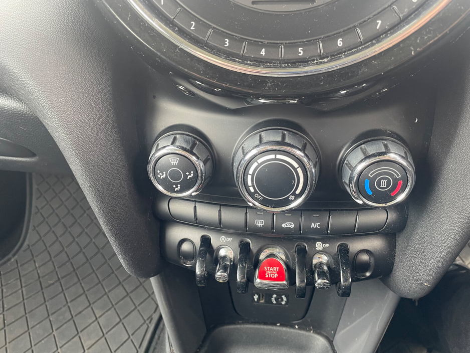 2016 MINI Hatch Cooper D €8,995