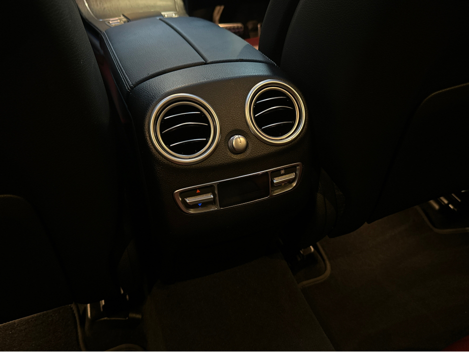 2021 Mercedes-Benz GLC Class 300 DE AMG LINE PREMIUM + 4M €39,950