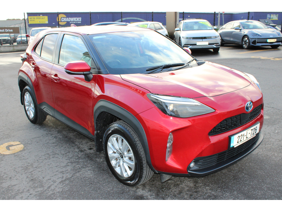 2022 Toyota Yaris Cross 1.5 Hybrid CVT Luna €23,950