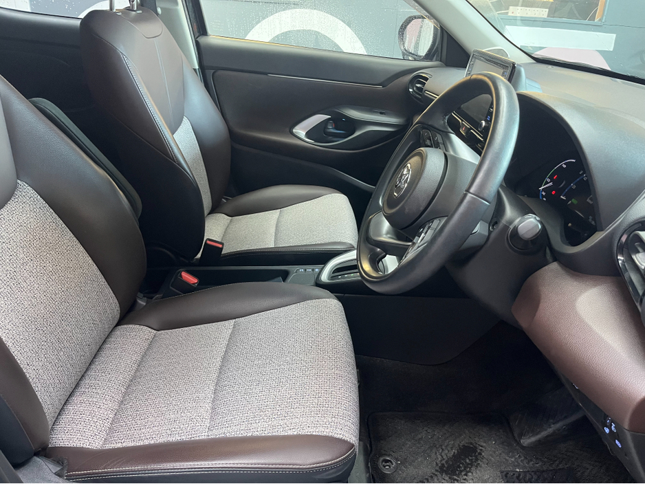 2021 Toyota Yaris Cross €22950! 2021 YARIS CROSS 1.5 HYBRID / 80k KMs / HEATED SEATS , REVERSE CAMERA , ADAPTIVE CRUISE & MORE €22,950