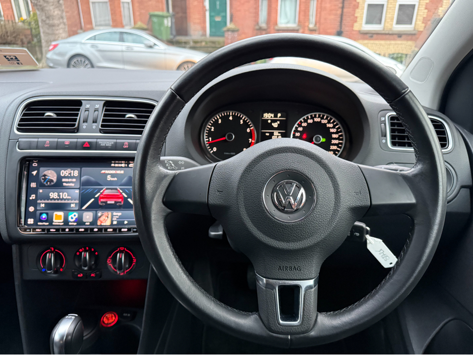 2014 Volkswagen Polo 1.2tsi Automatic, Only 10,000kms! New Nct 11/2026, Apple Car Play, Android Auto, Reversing Camera, A/C, Ideal Starter Car, Cheap Tax & Insurance, €11,950
