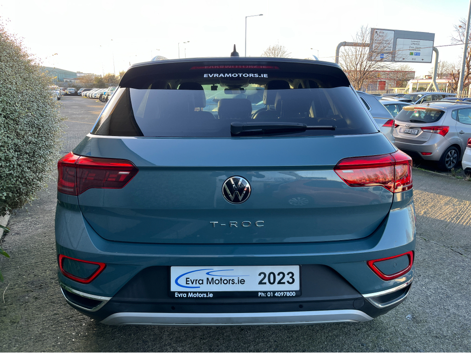 2023 Volkswagen T-Roc AUTOMATIC 2.0 DIESEL //MASSIVE SPEC//FULL LEATHER HEATED SEATS//PANORAMIC GLASS ROOF//LOW MILES// €31,950