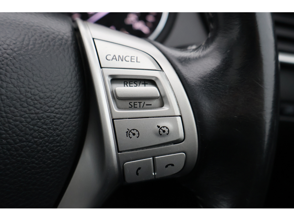 2017 Nissan Qashqai N-CONNECTA 360  Great Spec Exceptional Condition! €13,995