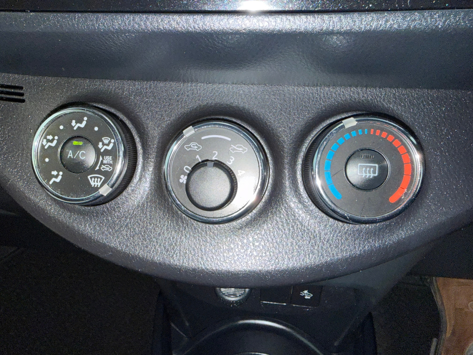 2020 Toyota Yaris  €12,990