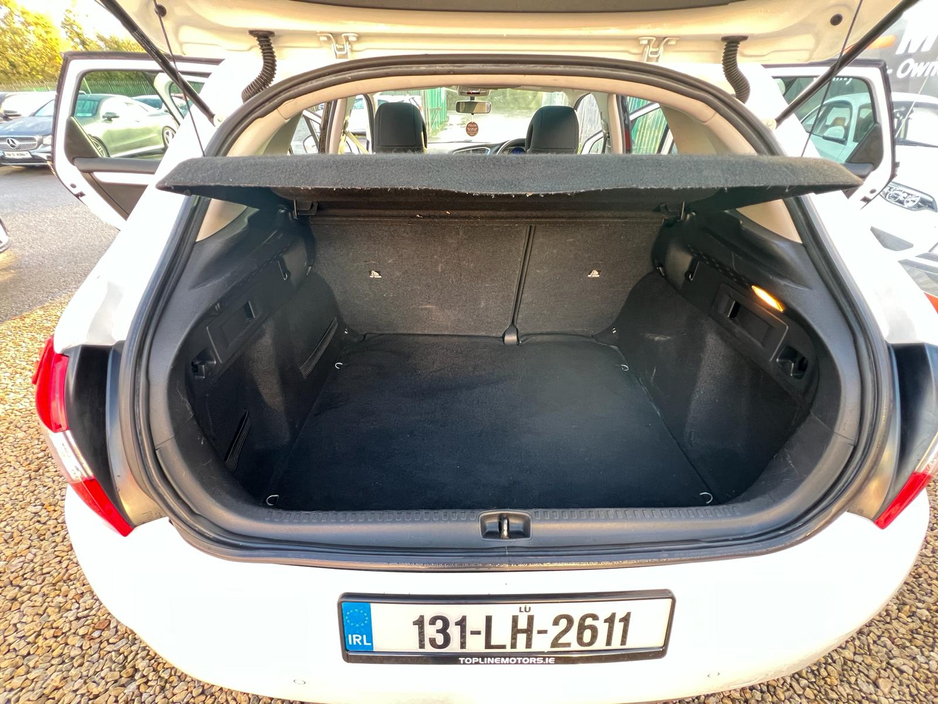 2013 Citroen C4 ==1.6 HDI SELECTION//PAN ROOF//NEW NCT//SERVICED== €4,945