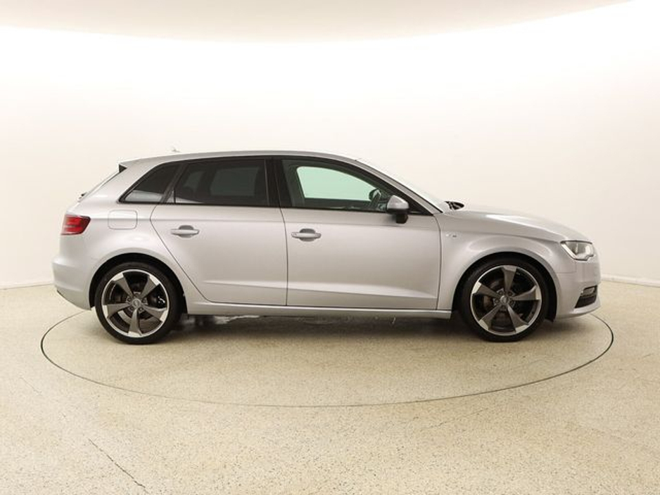 2015 Audi A3  €12,250