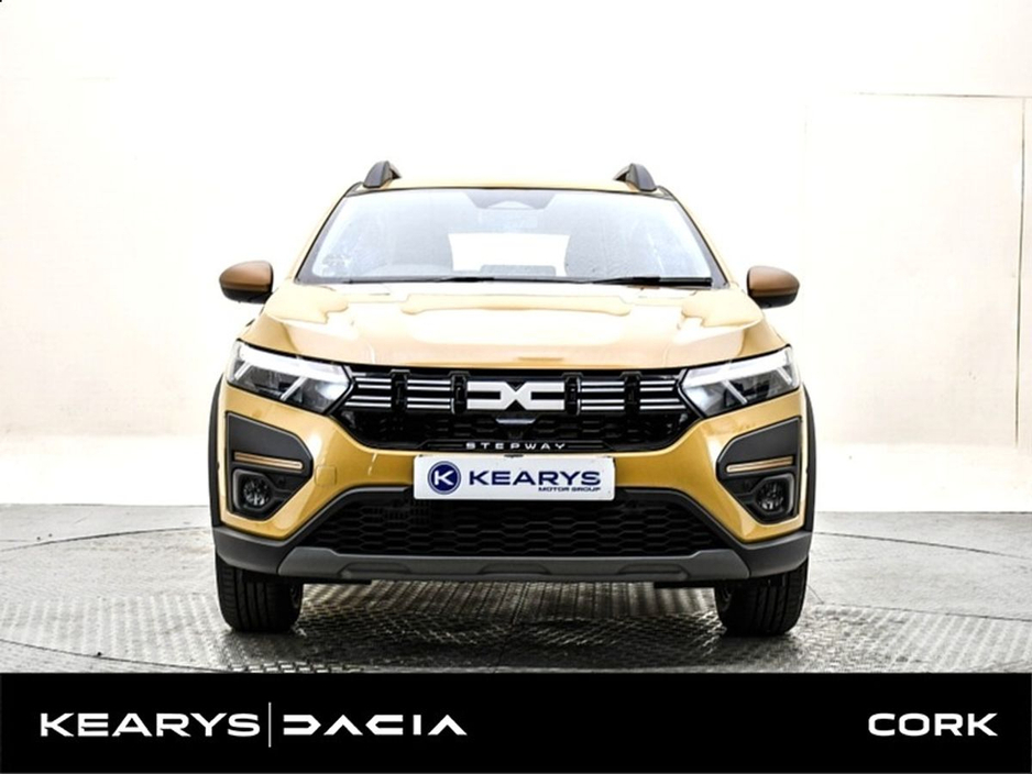 2025 Dacia Sandero Stepway Extreme TCe 90 GSR2 €23,990