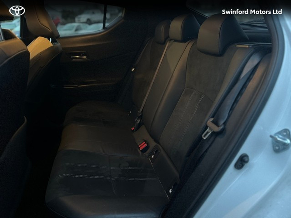 2023 Toyota C-HR C-HR 2.0 HYBRID GR SPORT